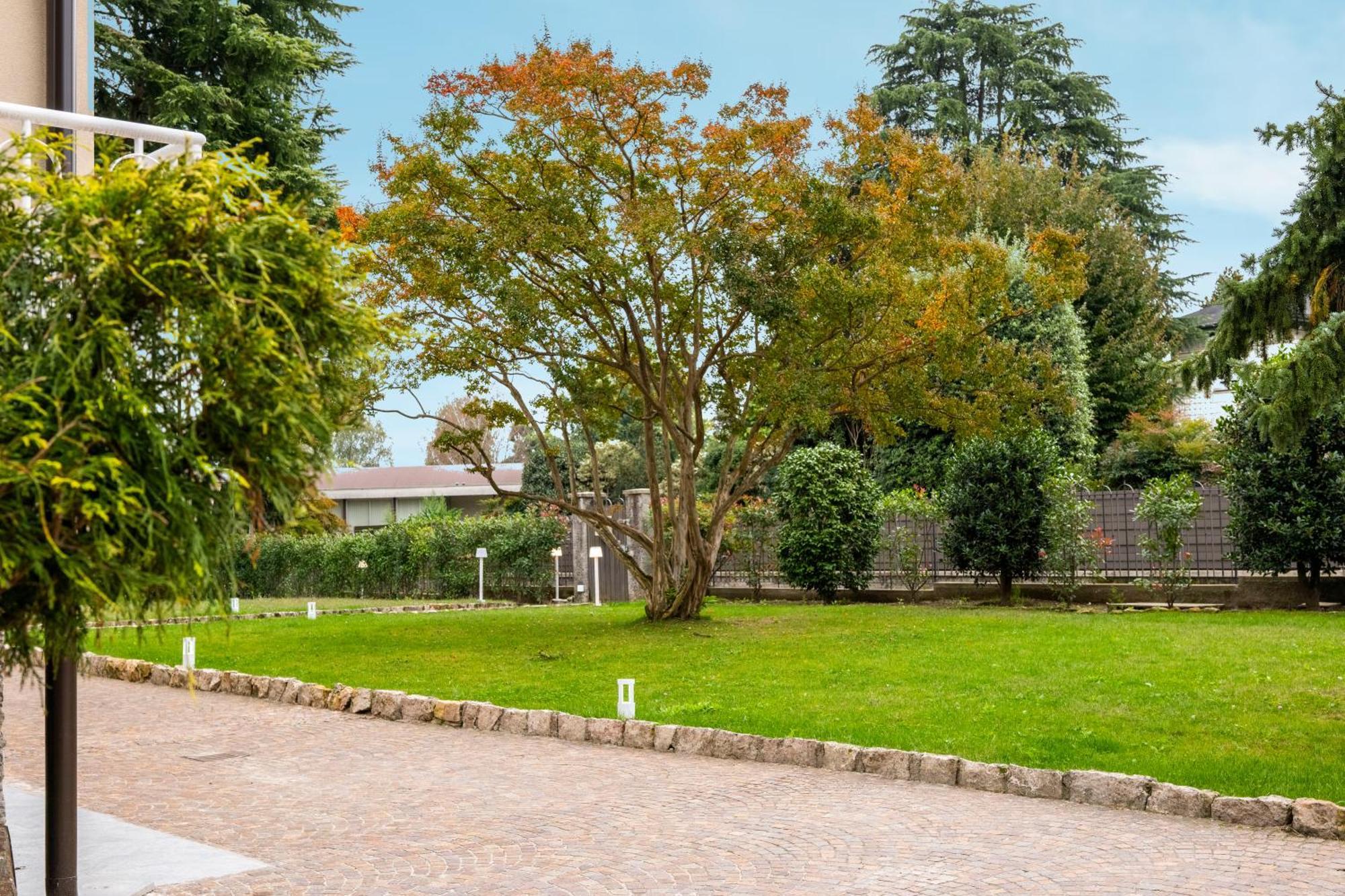 Villa Marchese Lake Maggiore Somma Lombardo Exterior foto