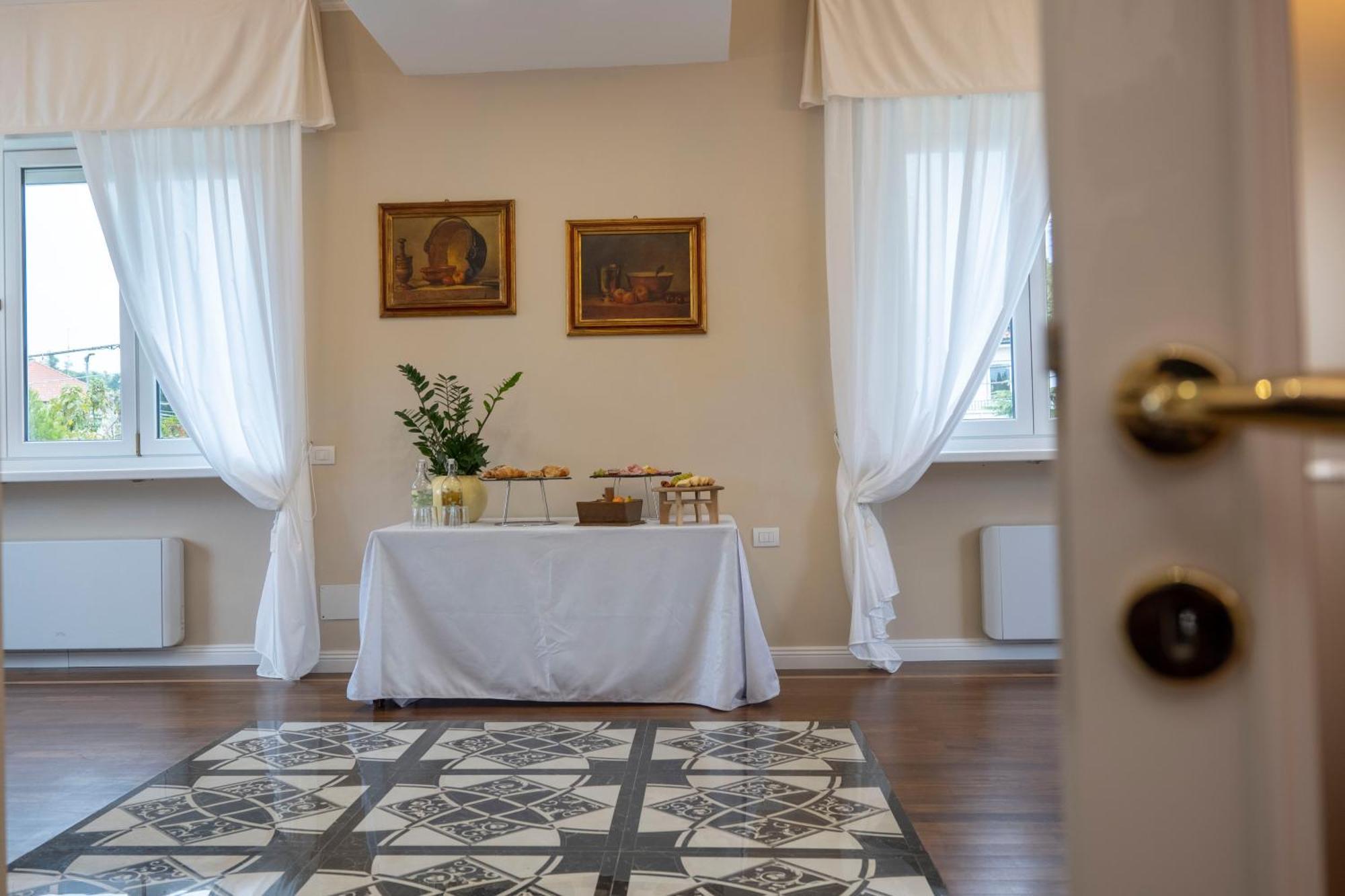 Villa Marchese Lake Maggiore Somma Lombardo Exterior foto
